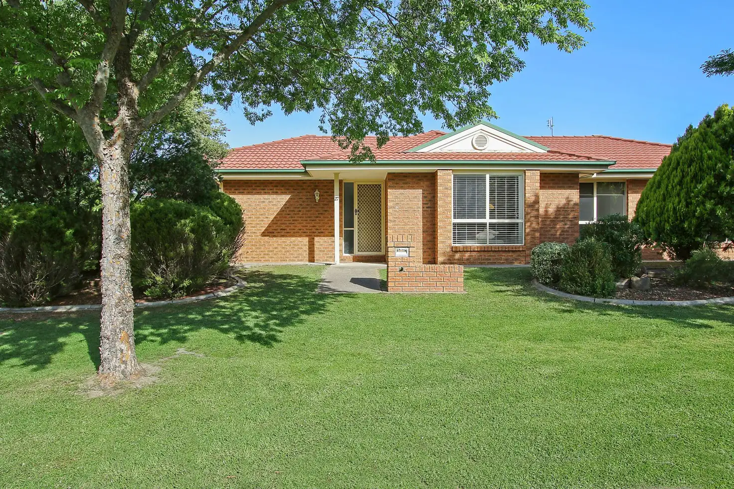 Main view of Homely house listing, 27 Dalton Avenue, West Wodonga VIC 3690