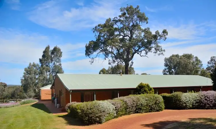 180 Mildura Road, Mount Helena WA 6082