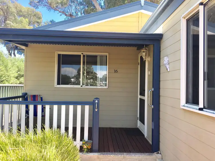 16/597 Kalamunda Road, High Wycombe WA 6057