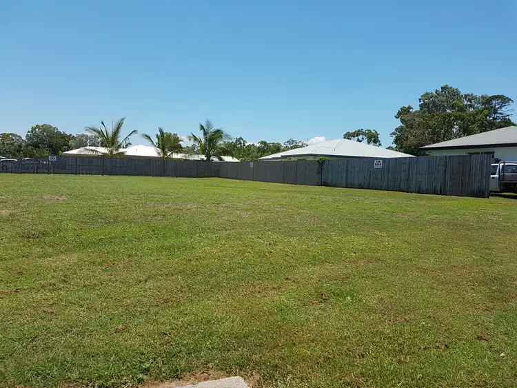 11-13 Leonie Court, Armstrong Beach QLD 4737