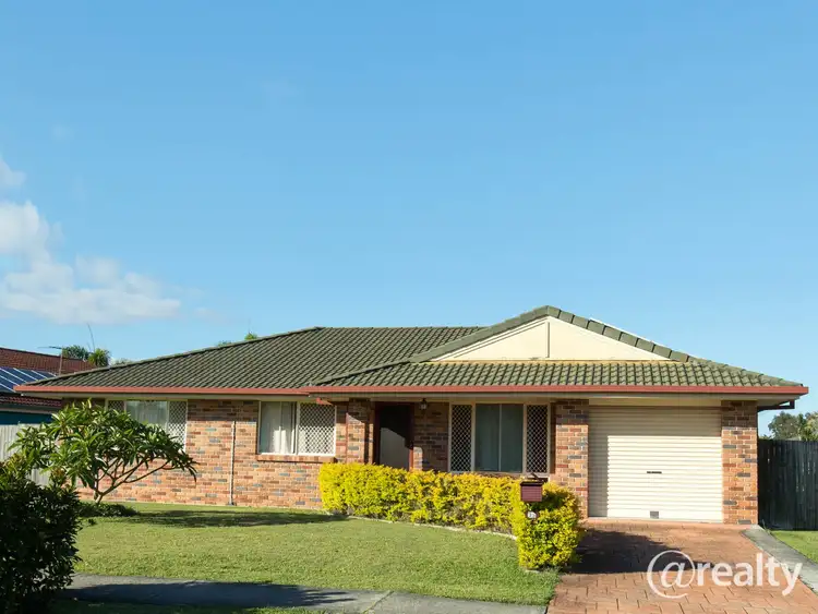 33 Kilsay Crs, Meadowbrook QLD 4131