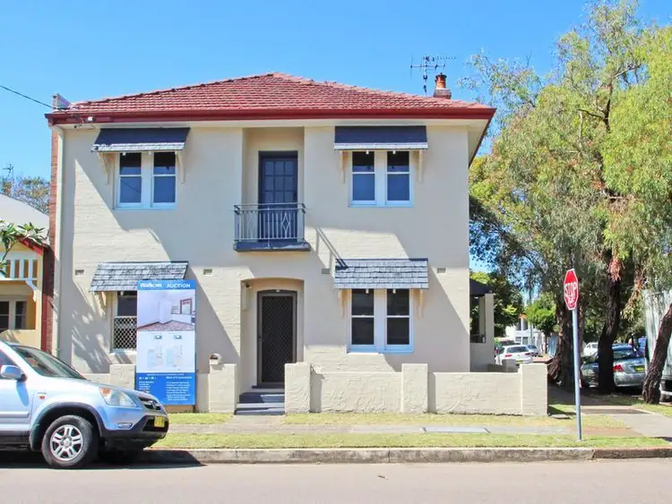 33 James Street, Hamilton NSW 2303
