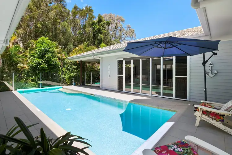 Second view of Homely house listing, 8 Oakleaf Close, Tewantin QLD 4565