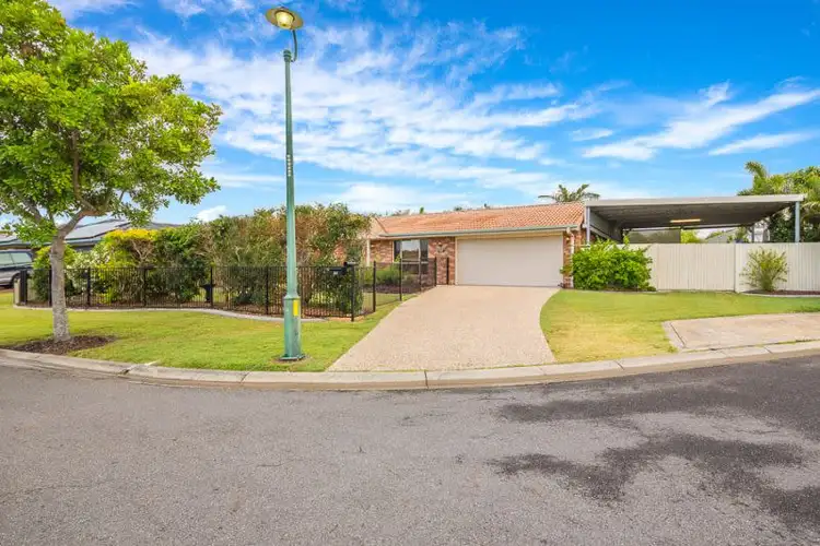 Second view of Homely house listing, 18 Queenscliff Court, Sandstone Point QLD 4511