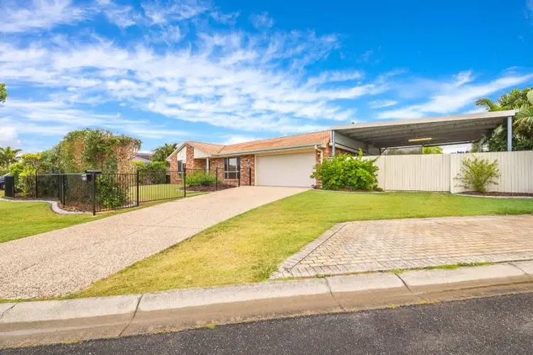 Third view of Homely house listing, 18 Queenscliff Court, Sandstone Point QLD 4511