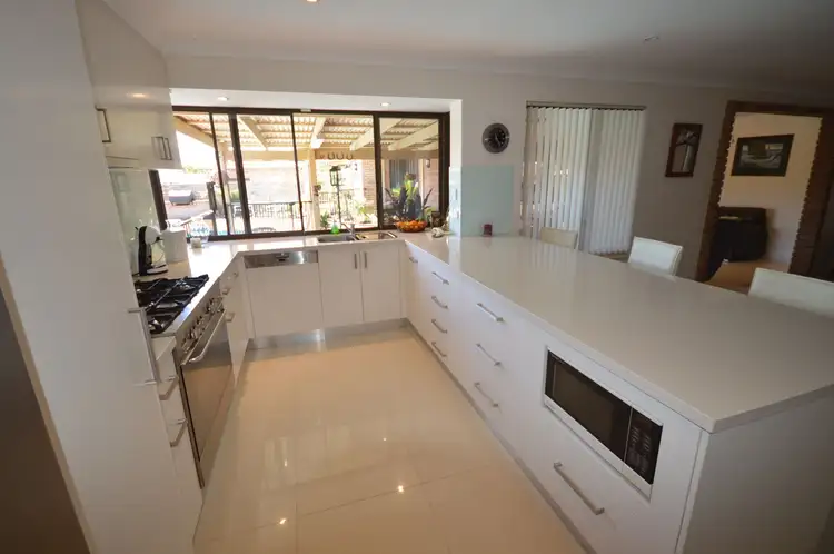 Sixth view of Homely house listing, 2 Stuart Place, Willetton WA 6155
