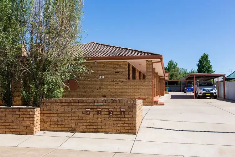 Main view of Homely unit listing, 4/94 Urana Street, Turvey Park NSW 2650