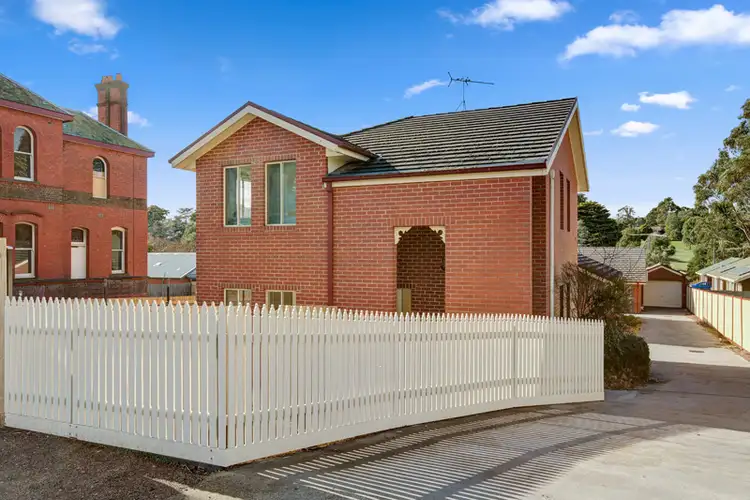 1/10 POWLETT STREET, Kilmore VIC 3764
