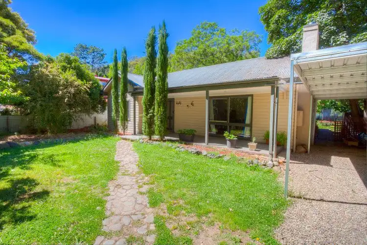 80 Delany Avenue, Bright VIC 3741