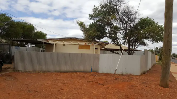 1 Kapai Place, South Kalgoorlie WA 6430