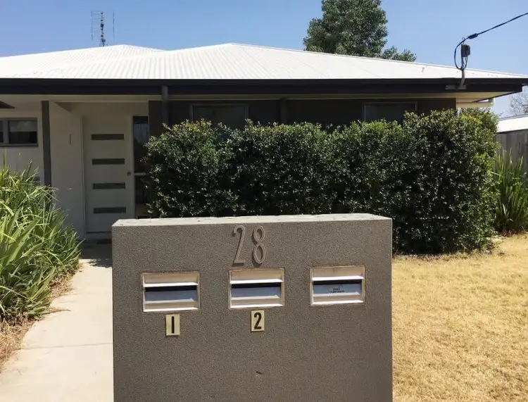Units 1 & 2/28 Evans, Chinchilla QLD 4413