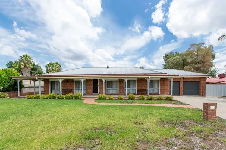 6 Kaldari Crescent, Glenfield Park NSW 2650