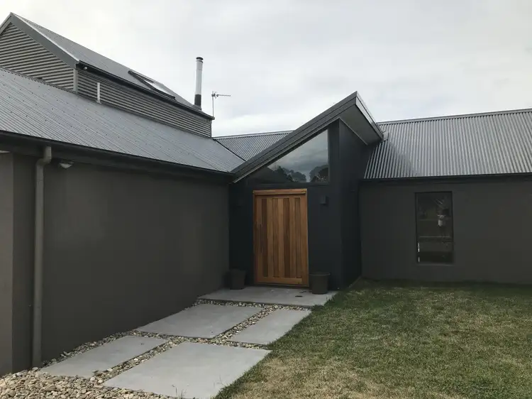 9 Carruthers Rd, Jindabyne NSW 2627