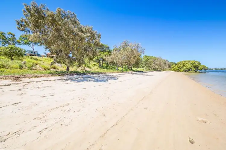 Sixth view of Homely house listing, 8 Howard Court, Sandstone Point QLD 4511