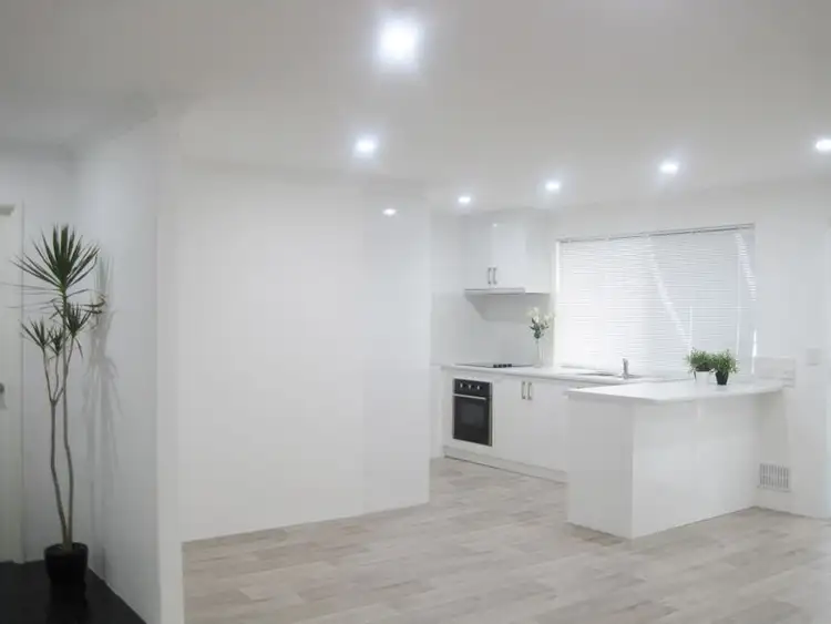 Second view of Homely house listing, 10 Mangowine Close, Heathridge WA 6027