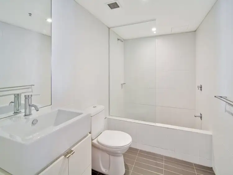 Fifth view of Homely apartment listing, 605/425 Bourke Street, Surry Hills NSW 2010