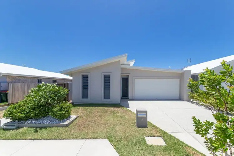 7 Gumtree Pocket Court, Little Mountain QLD 4551
