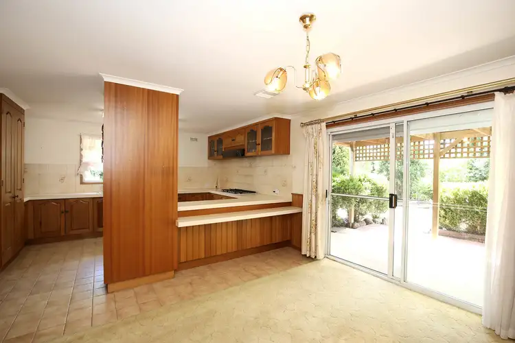 Fifth view of Homely house listing, 3 Elm Court, Traralgon VIC 3844