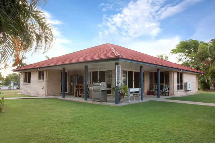 3 Belluna Cres, Gooburrum QLD 4670