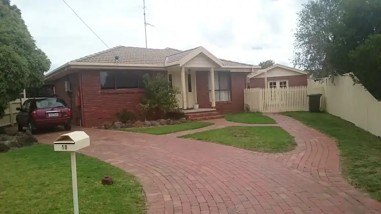 10 Arco Ct, Bairnsdale VIC 3875