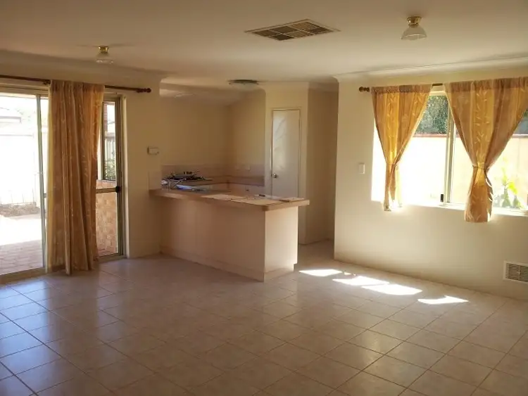 182B Hamilton Street, Queens Park WA 6107