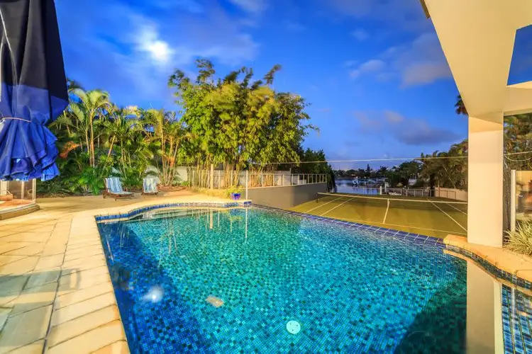 5 Charolais Crescent, Benowa Waters QLD 4217