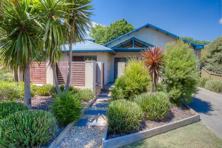1/6 Butler Court, Bright VIC 3741