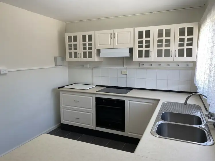 Main view of Homely unit listing, 3/18A Carr Street, Hermit Park QLD 4812