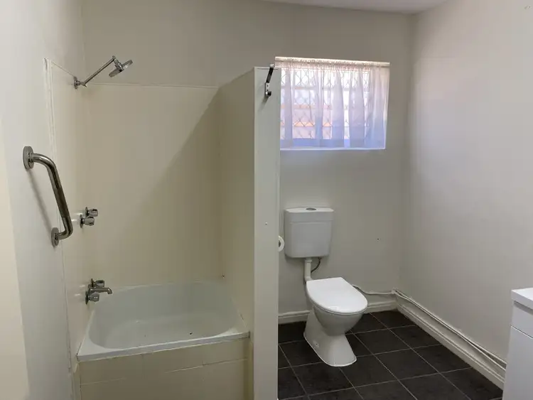 Fifth view of Homely unit listing, 3/18A Carr Street, Hermit Park QLD 4812