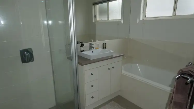 Fifth view of Homely villa listing, 1/120 Beach Street,, Cleveland QLD 4163