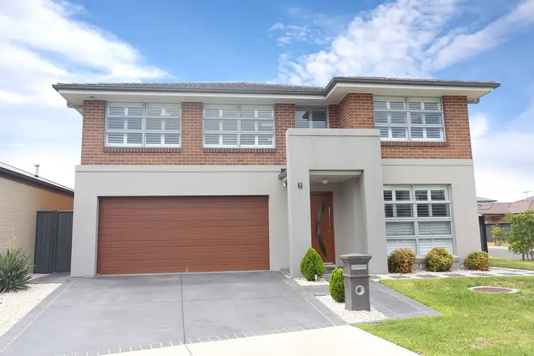 7 Semaphore Street, Ropes Crossing NSW 2760