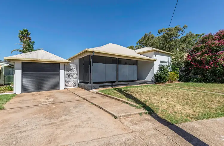 13 Forbes Road, Parkes NSW 2870