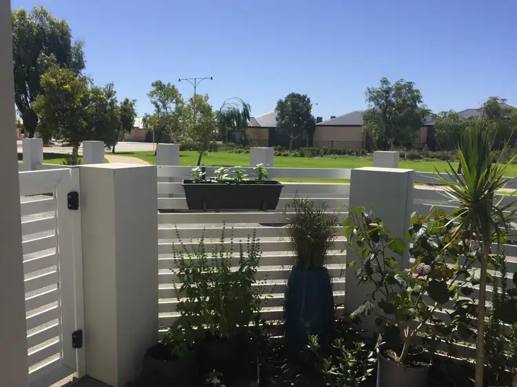3/154C Benenden Avenue, Butler WA 6036