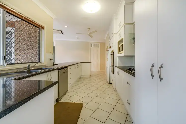 Fourth view of Homely house listing, 2 Linaria Court, Annandale QLD 4814