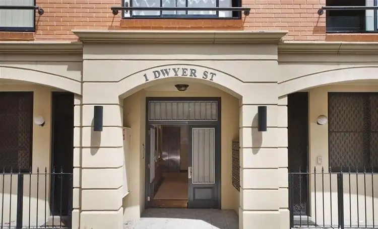 1 Dwyer Street