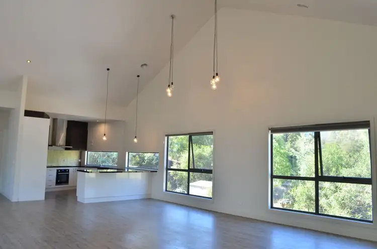 Sixth view of Homely house listing, 7 Kinchela Court, Bright VIC 3741