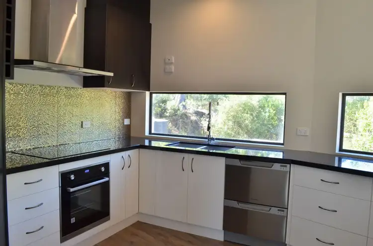 Seventh view of Homely house listing, 7 Kinchela Court, Bright VIC 3741