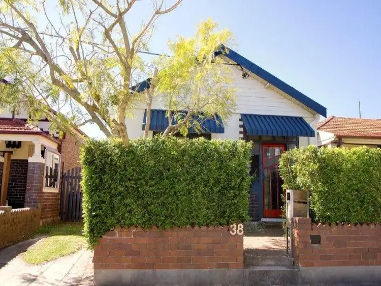 38 Grove St, Earlwood NSW 2206