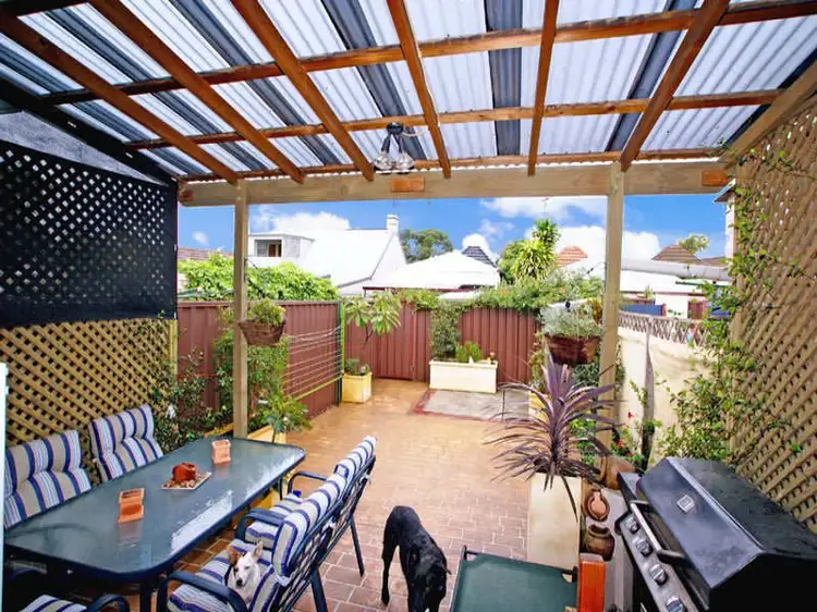 32 Calvert Street, Marrickville NSW 2204