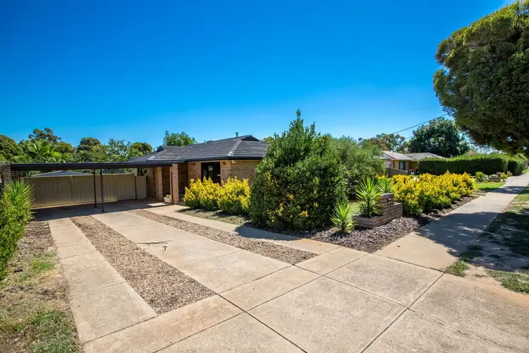 38 Main Street, Lake Albert NSW 2650