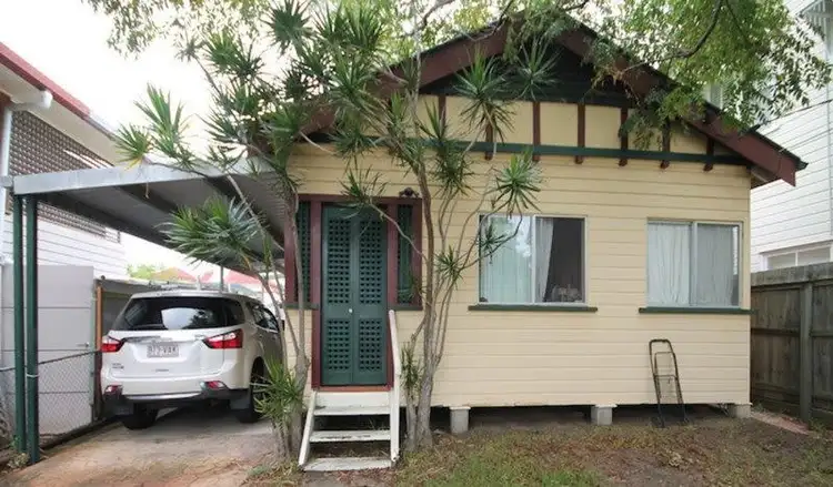 Second view of Homely house listing, 34 Pine Street, Wynnum QLD 4178