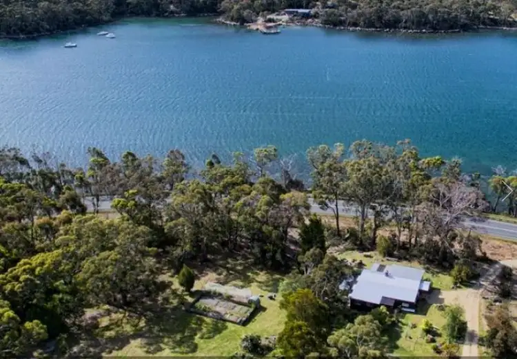 5287 Arthur highway, Eaglehawk Neck TAS 7179