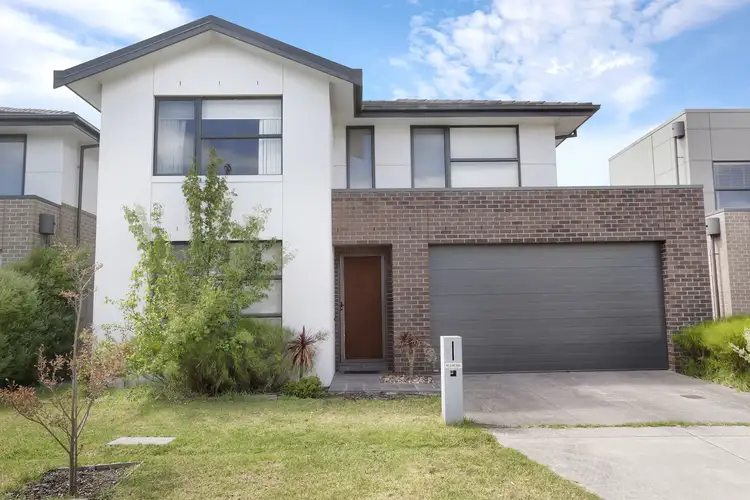 4 KIMBERLEY GROVE, Waterways VIC 3195