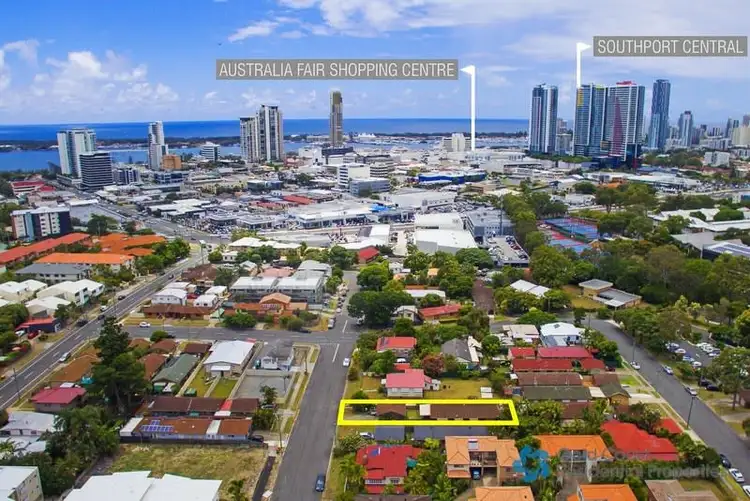 1&2/22 Shillito Street, Southport QLD 4215