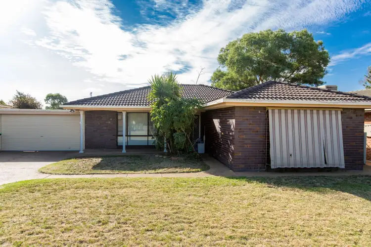14 Truscott Drive, Ashmont NSW 2650