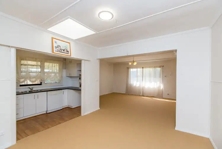 Fourth view of Homely house listing, 164 Fernleigh Road, Mount Austin NSW 2650