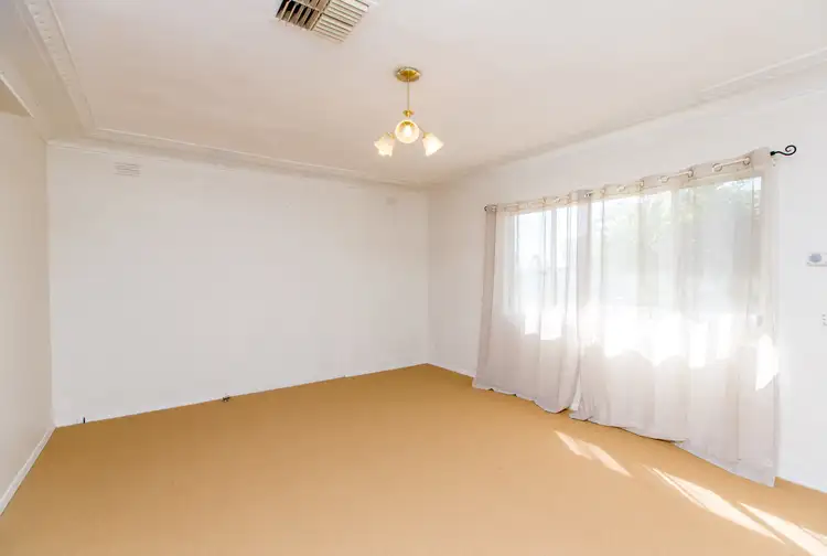 Fifth view of Homely house listing, 164 Fernleigh Road, Mount Austin NSW 2650
