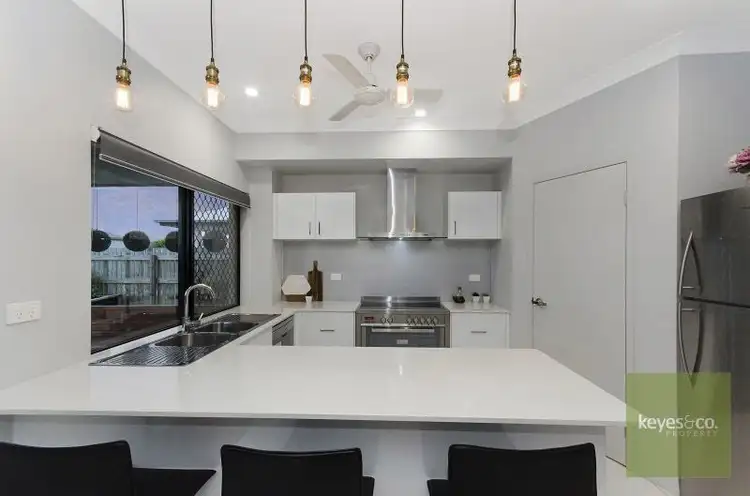 12 Fremont Street, Mount Low QLD 4818