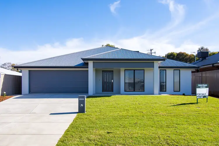 25 Strickland Drive, Boorooma NSW 2650