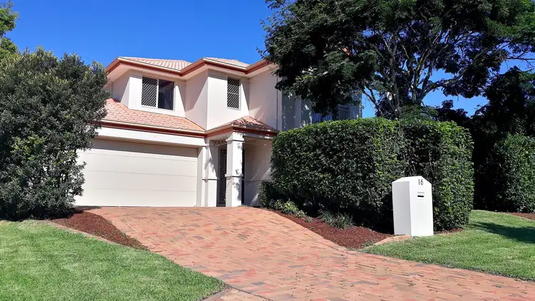 16 Sugargum Crt, Molendinar QLD 4214